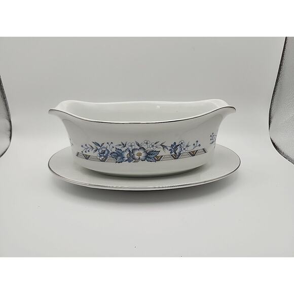Vtg Seizan Blue Ridge Oval Gravy Boat/Sauce Bowl with Underplate, 9" Porcelain - Picture 2 of 7